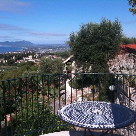 Villa "Ai Galli" Terracina Exterior foto